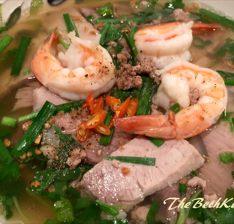 Hủ tiếu - Vietnamese pork and shrimp noodle soup