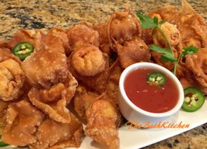 Hoành Thánh Tôm Chiên - Crispy Fried Shrimp Wonton with Sweet and Sour Dipping Sauce
